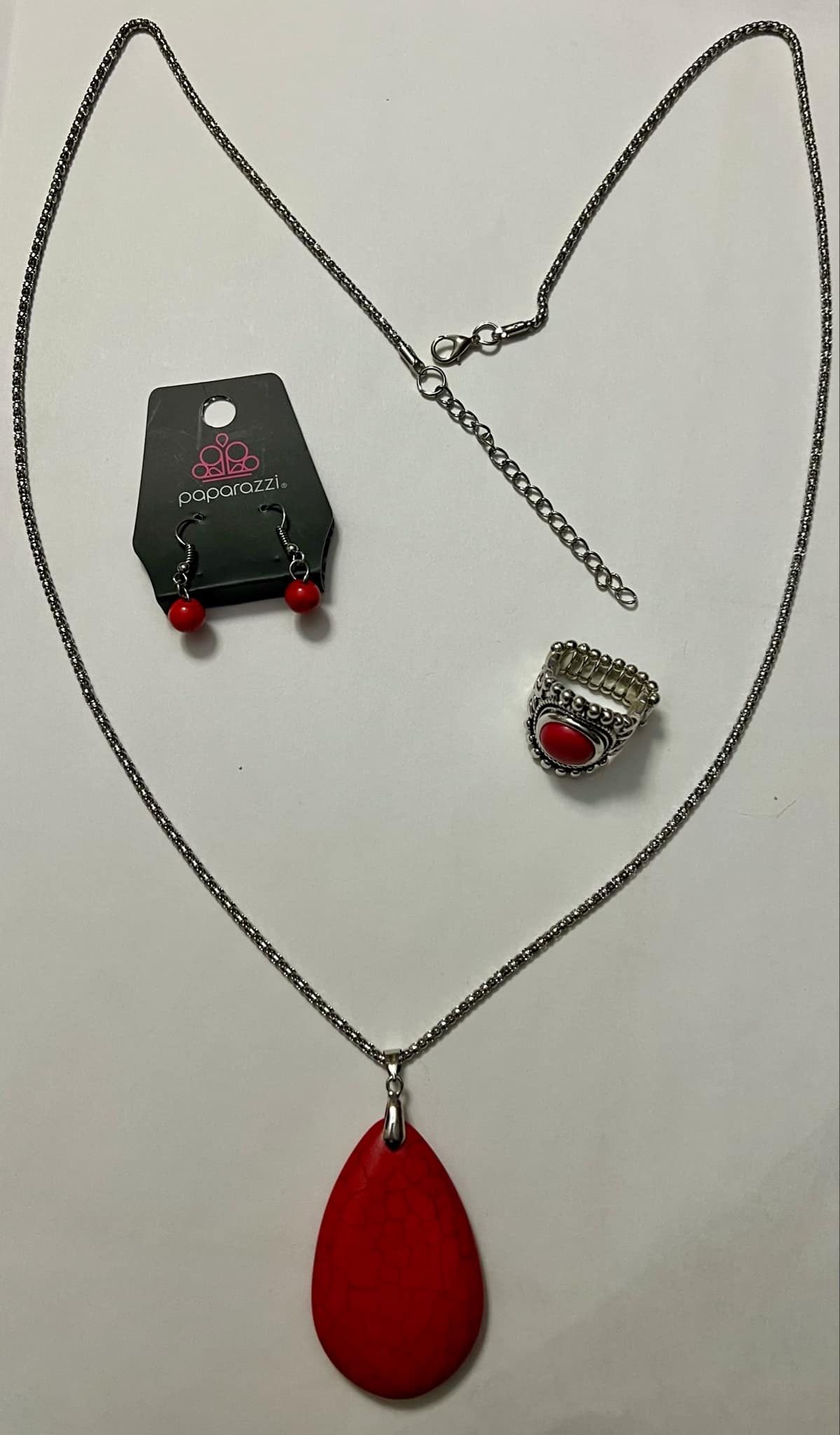 Brand New Silver/Red Three Piece Set: Necklace, Earrings & Expandable Ring.