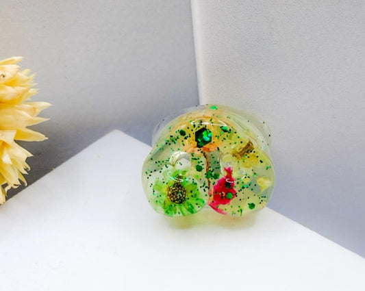 Acrylic epoxy resin floral snout