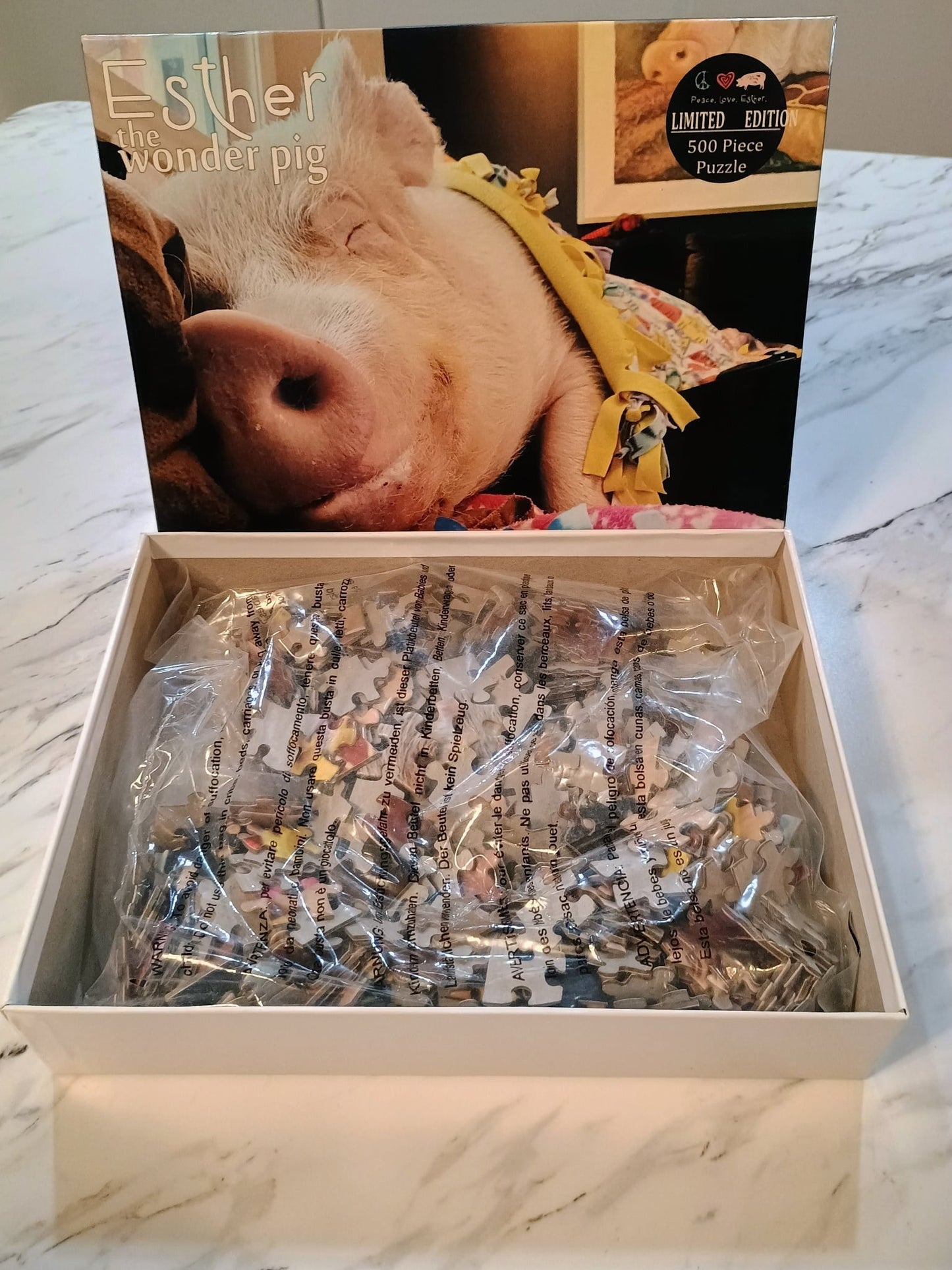 Puzzle of Esther the Wonder Pig
