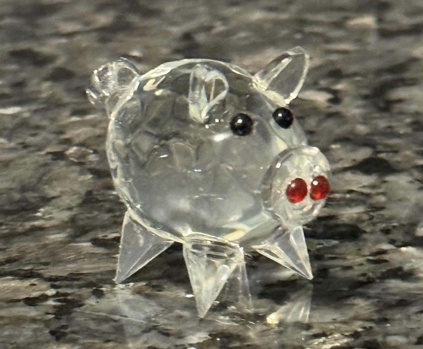 Faceted Glass Pig