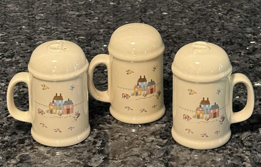 Country-themed shakers with matching plate