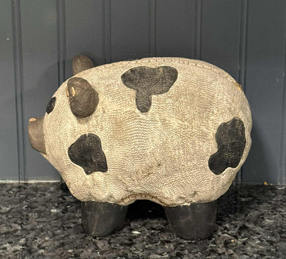 Burlap effect ceramic pig