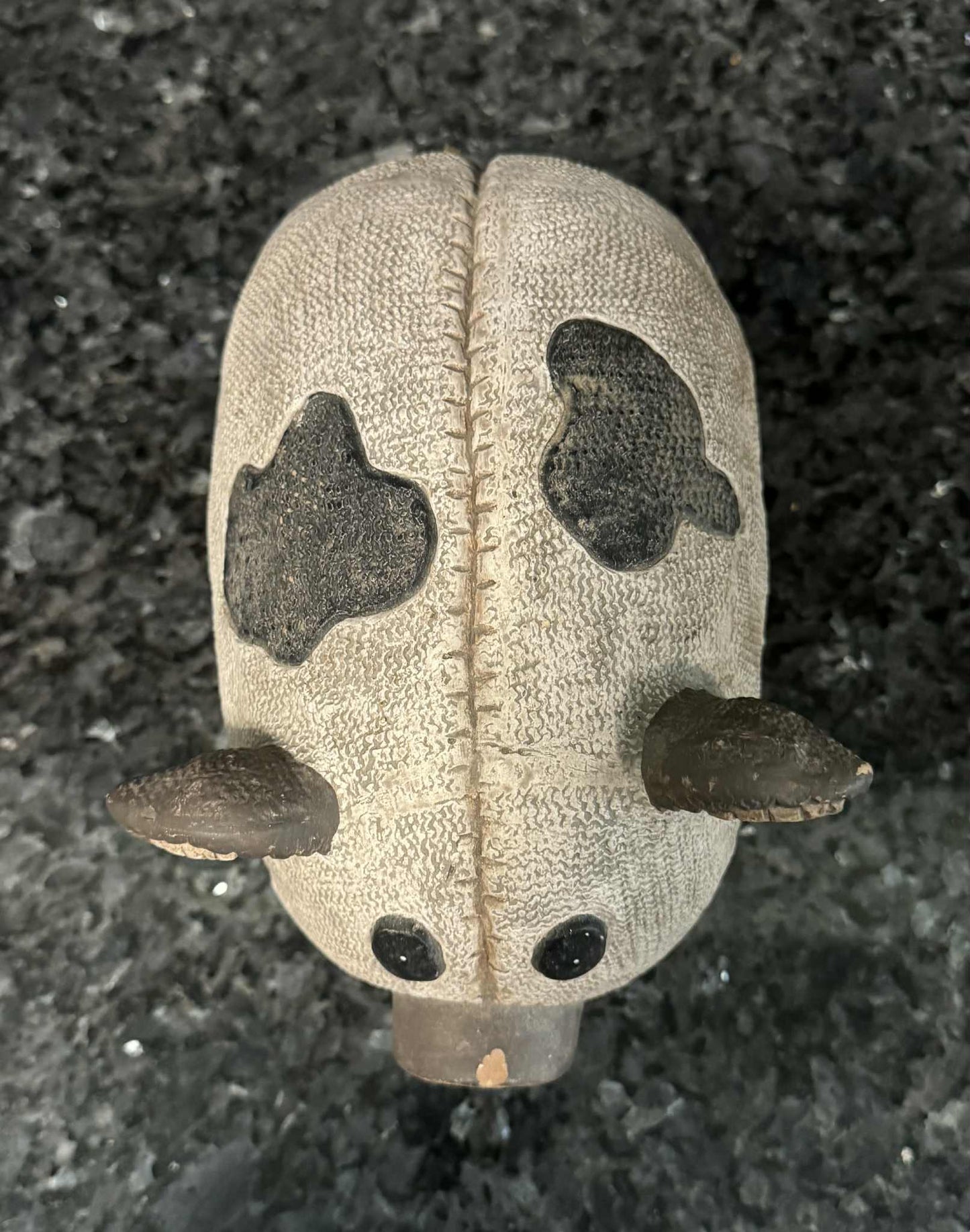 Burlap effect ceramic pig
