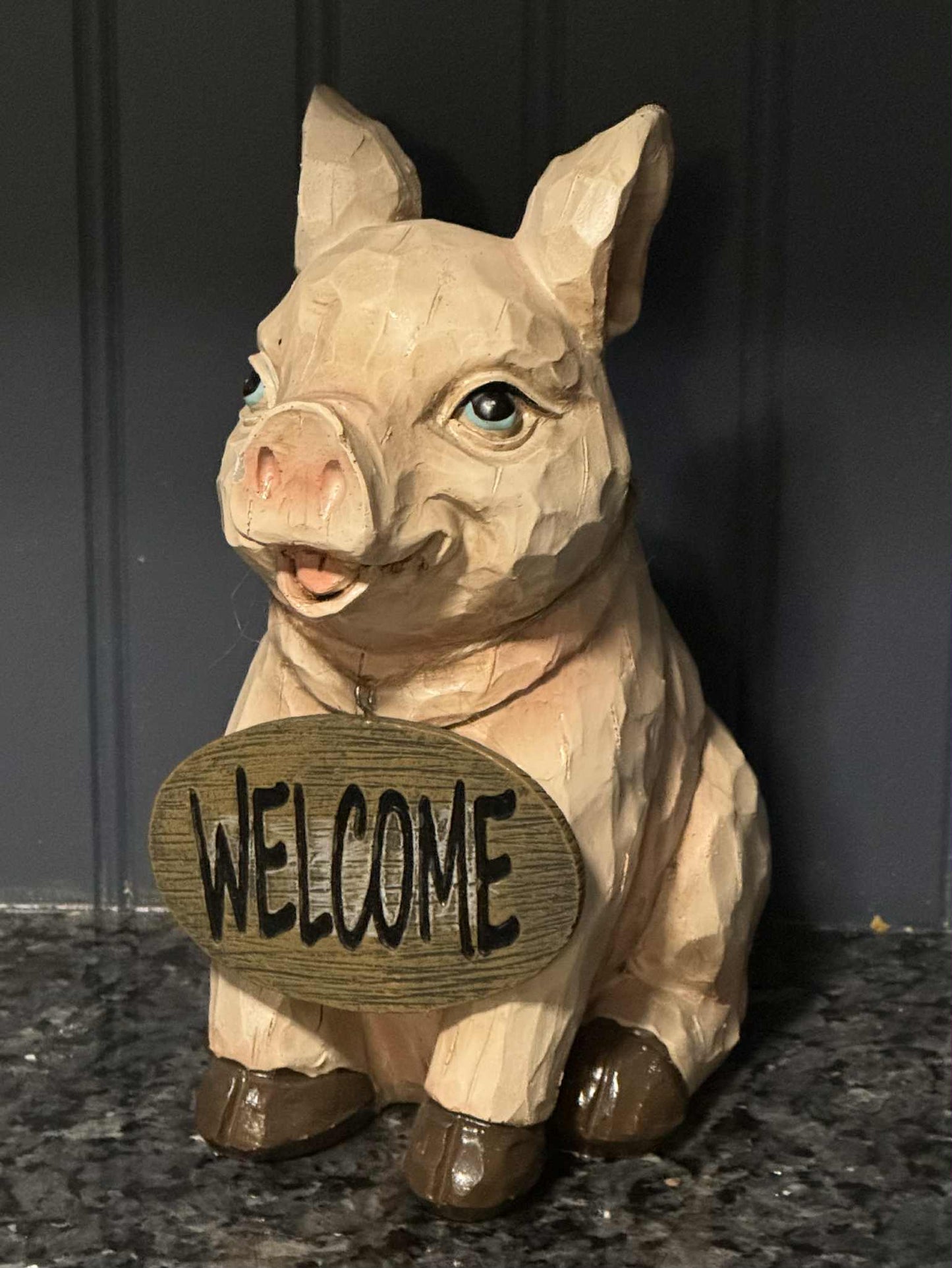 PIggy "Welcome" Statue