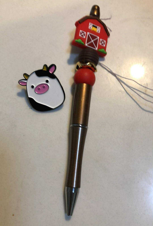 Cow pin and barn pen