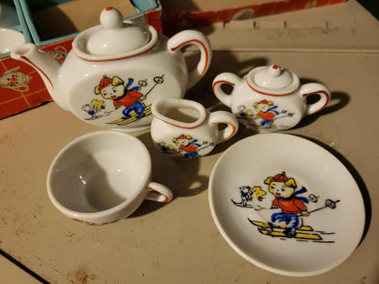 Porcelain Tea Set (Skiing Dog)