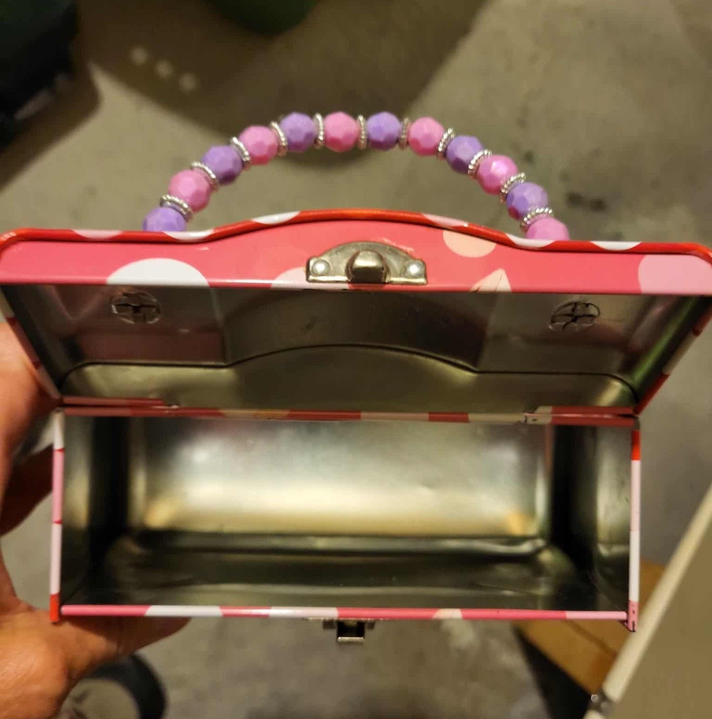 Vintage metal Olivia the Pig purse or lunch box