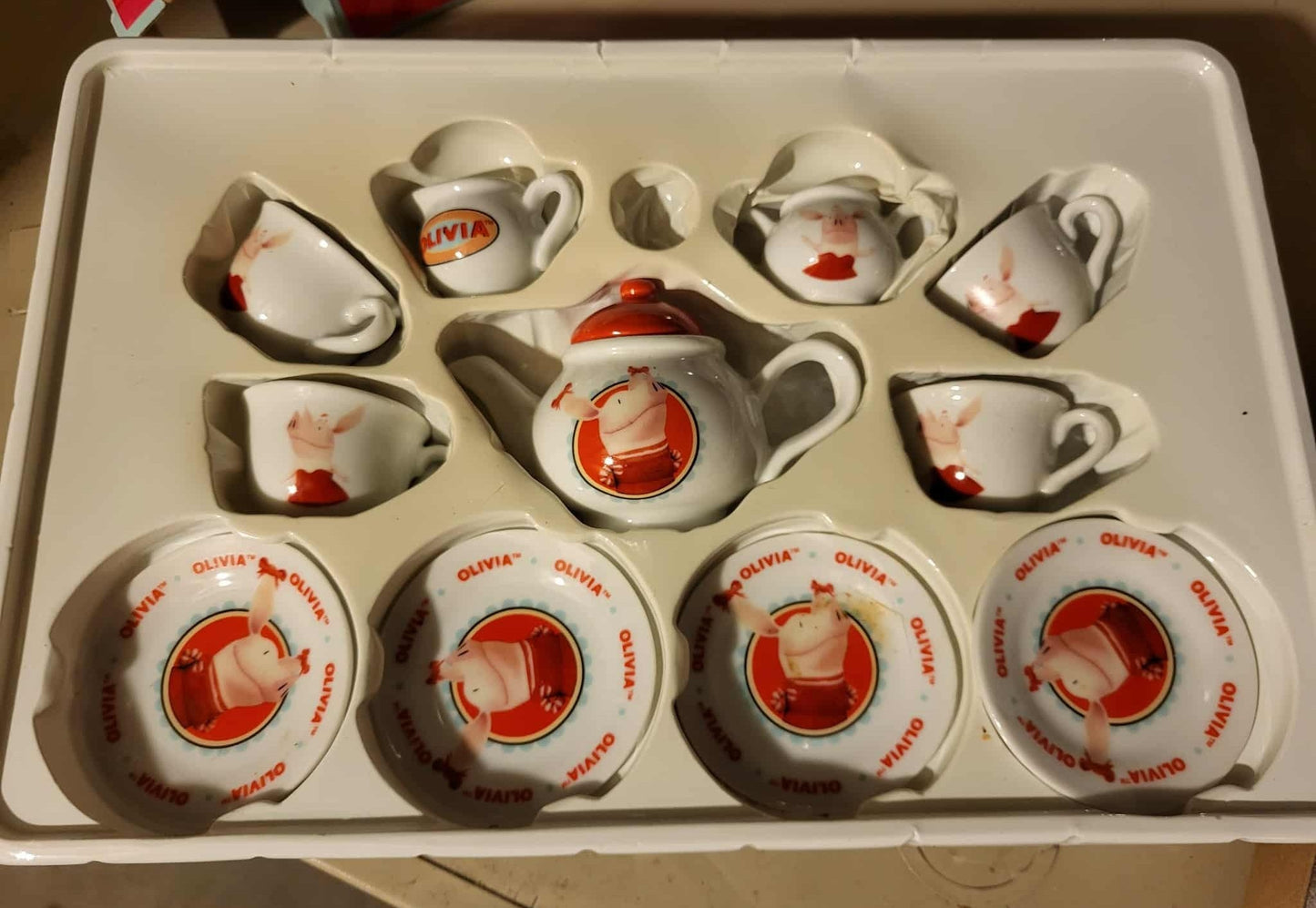 Child's Tea Set (Olivia the Pig)