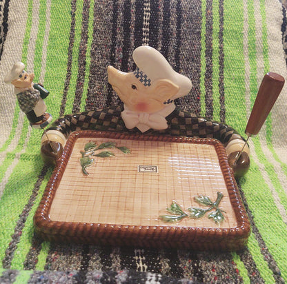 Dept 56 Jam Bon Hog Trivet (Cheese Board) + Spreaders