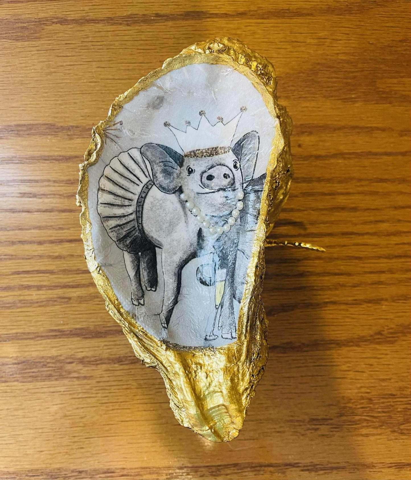 Piggy oyster shell trinket dish with stand