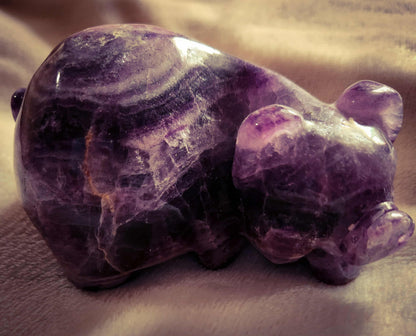 Carved amethyst pig