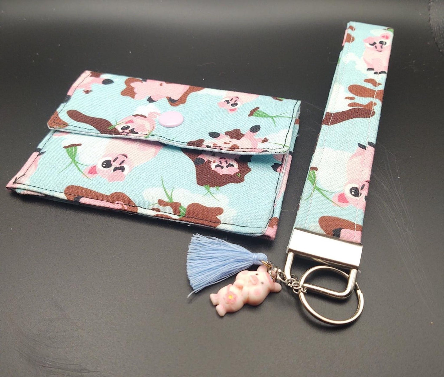 Wallet with keychain