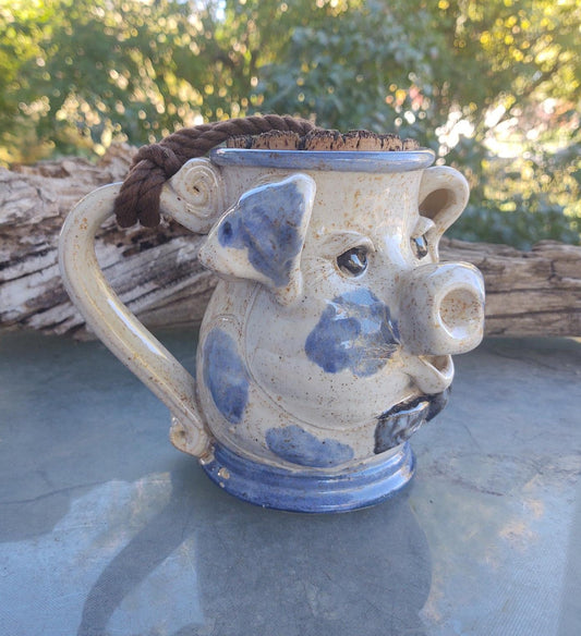 Pottery piggy mug with cork lid